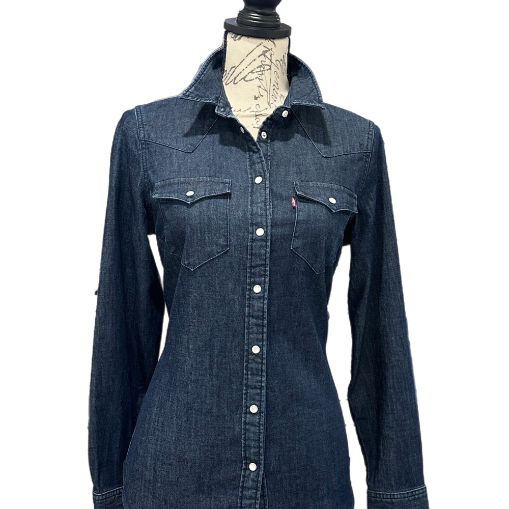 NWOT Levi's Womens Tailored Fit Denim PEARL SNAP Button Up Dark Wash Shirt S
